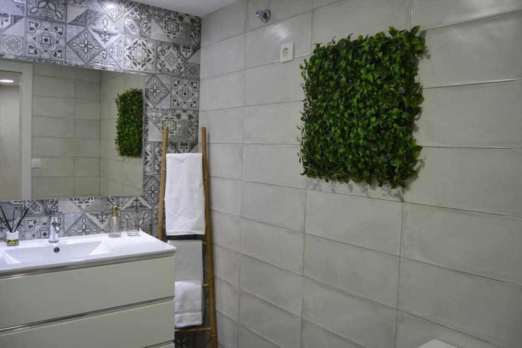 Ferienwohnung Apartamento Lirio De Agua Granada Centro Exterior foto